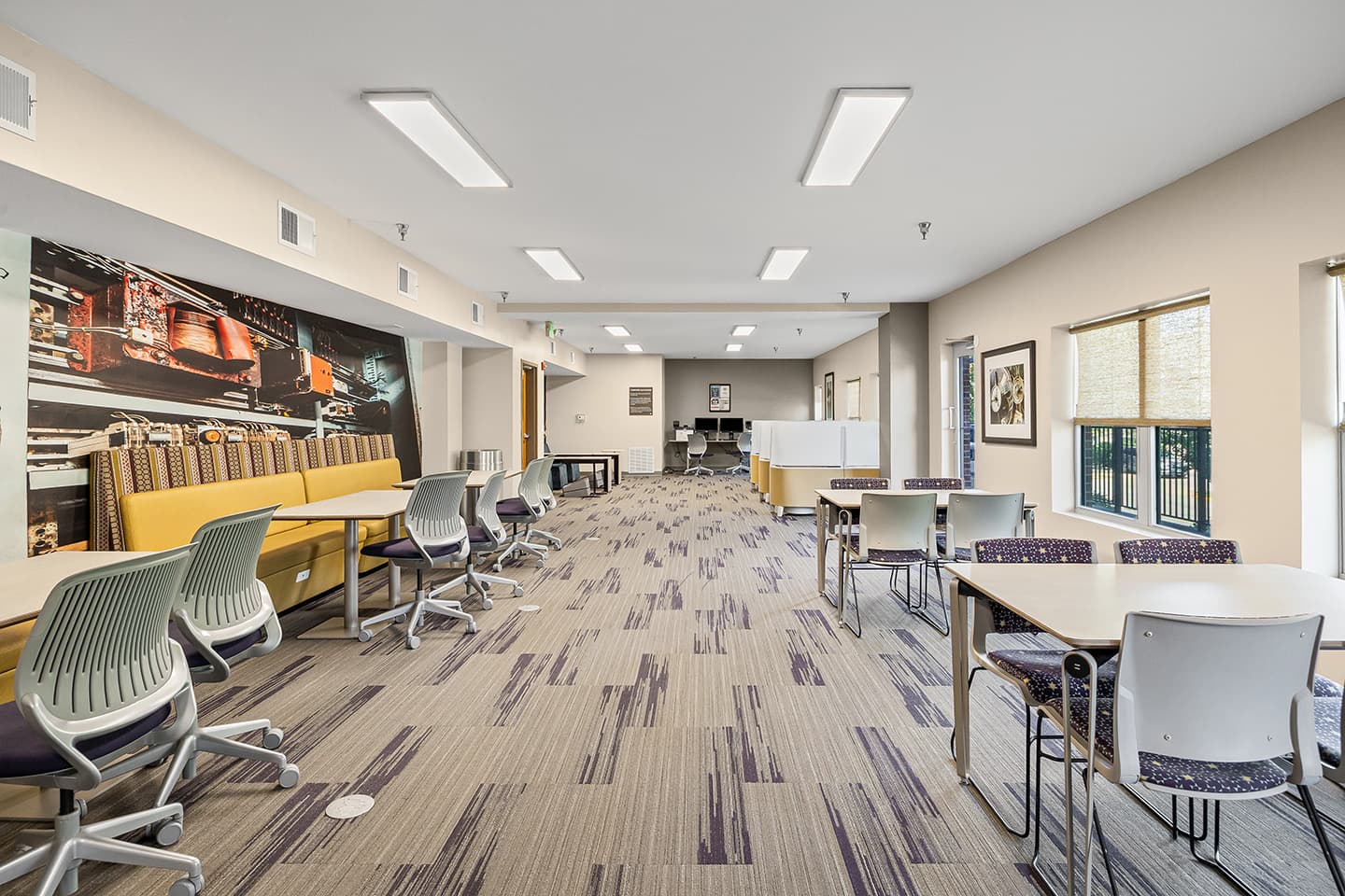 403_Chauncey-Square_Interior_ASC_Shot7